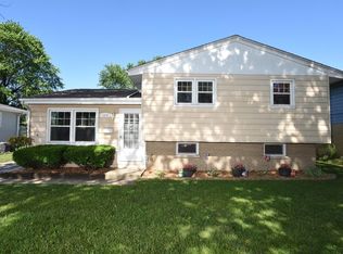 1016 N Dwiggins St, Griffith, IN 46319
