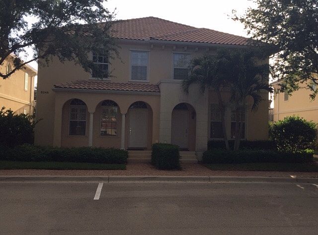 1st image of 6242 Towncenter Cir