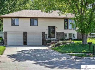 4611 N 118th St, Omaha, NE 68164