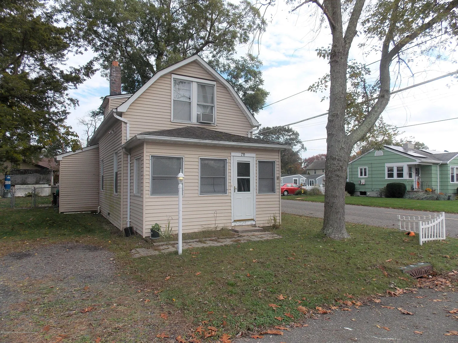 719 Navesink Ave photo 1