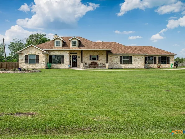 590 Jacob Rd, Port Lavaca, TX 77979