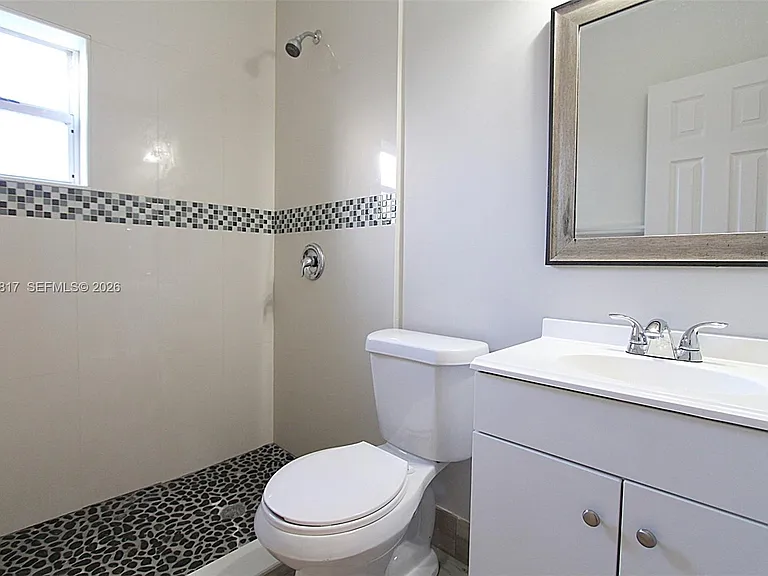 14340 Graves Dr — Photo 10