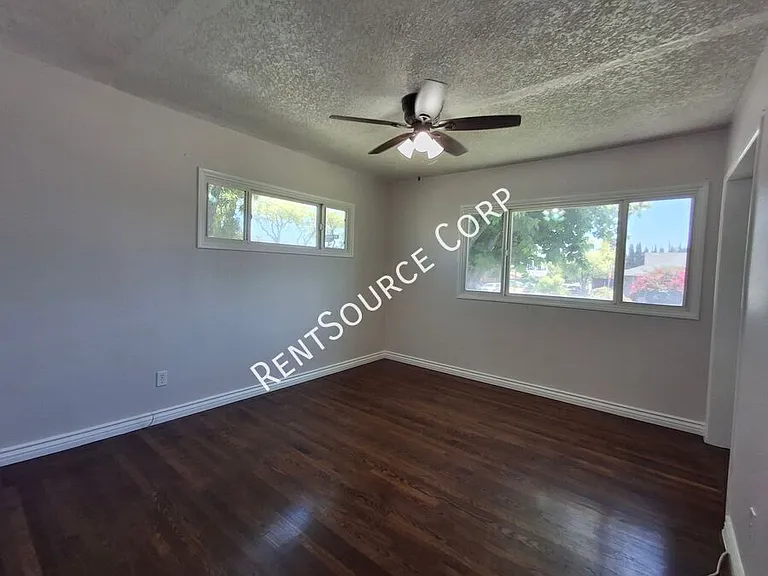 10059 McLennan Ave — Photo 16