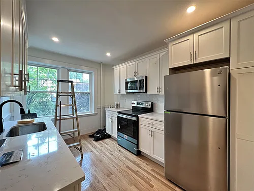 269 Huron Ave #14 Photo 1
