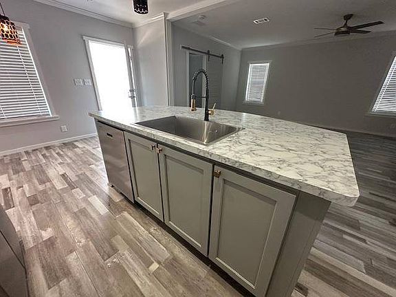 3rd image of 19 Sheepshead Ln #43