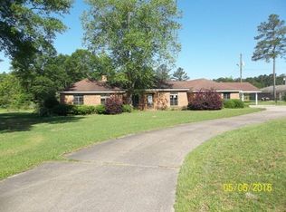 163 Scenic Dr, Hattiesburg, MS 39401