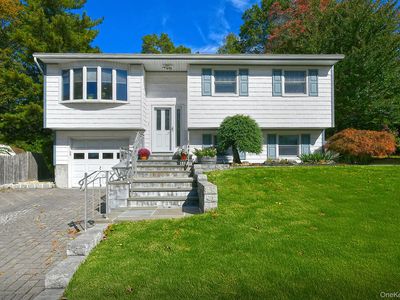 7 Cardiff Court, Huntington Station, NY, 11746