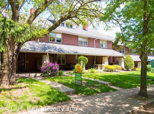 6607A Ridgeville St, Pittsburgh, PA 15217