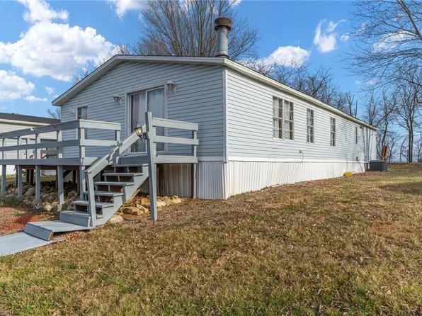 4209 Silver Fox Ct, Orefield, PA 18069