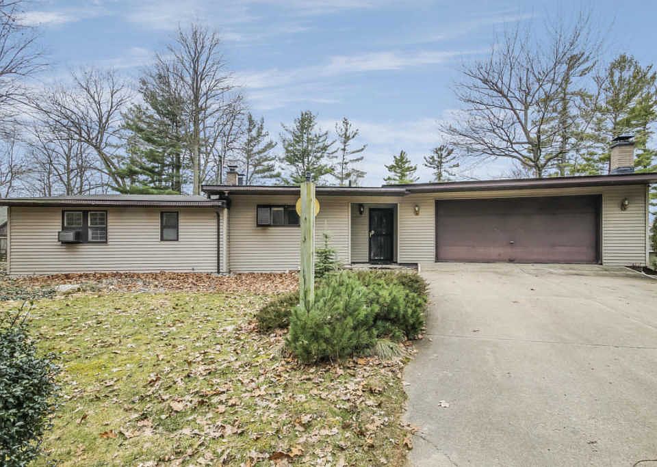 1st image of 11771 Orchard Park Dr NE