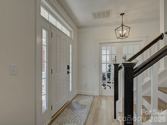 3rd image of 1305 Barnett Woods