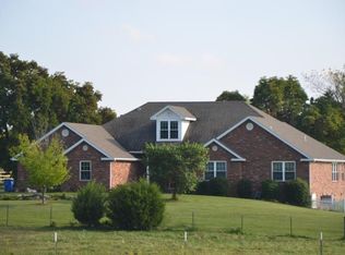 208 Scissortail Rd, Rogersville, MO 65742