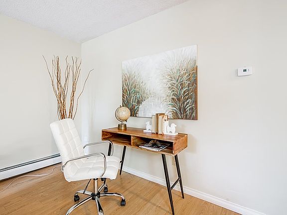 4th image of 13819 100th Ave #2201