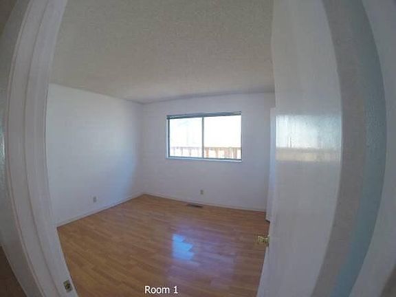 3rd image of 2469 Glen Duff Way