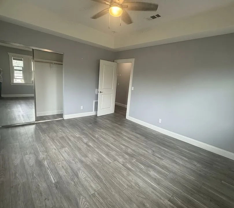 74 N 10th St