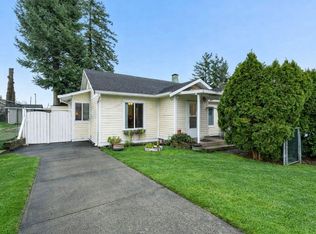 7566 Dunsmuir St, Mission, BC V2V 4B4