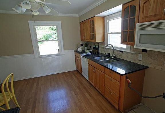 4th image of 68 Hubbard Dr