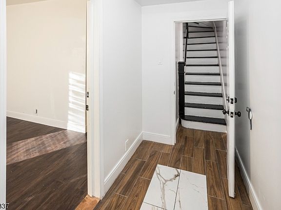5th image of 11 Ellington St #1