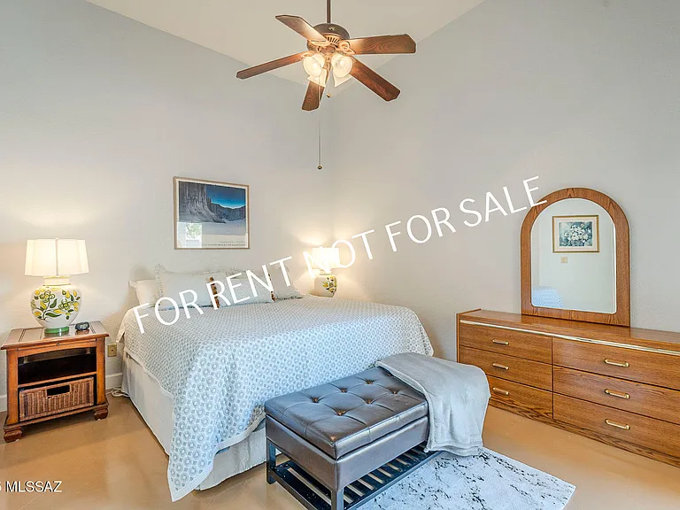 4950 N Valle — Photo 33