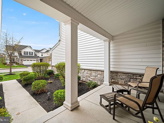 5th image of 334 Wheat Sheaf Way