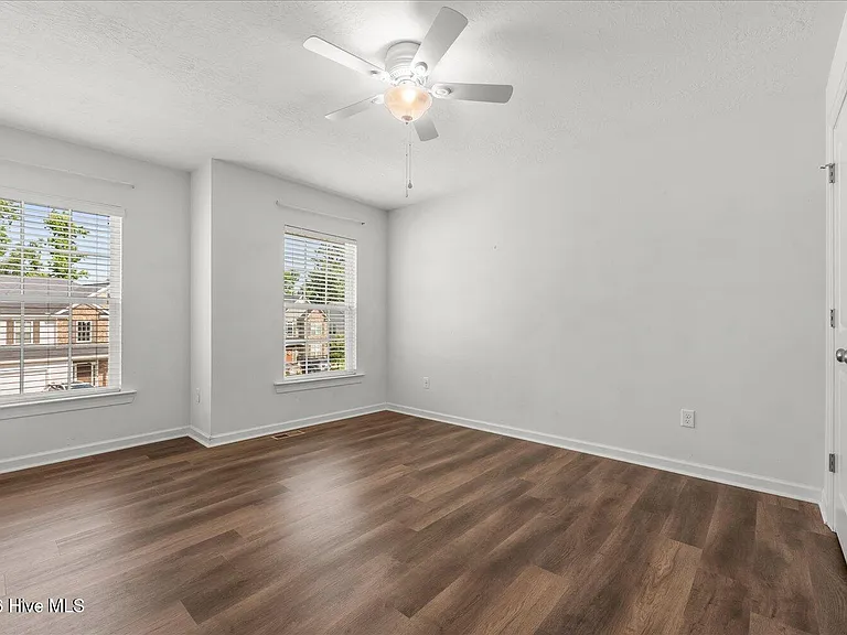 918 Williford Run Dr — Photo 27