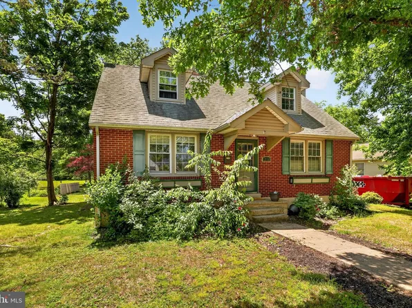 316 E Walnut St, Perkasie, PA 18944