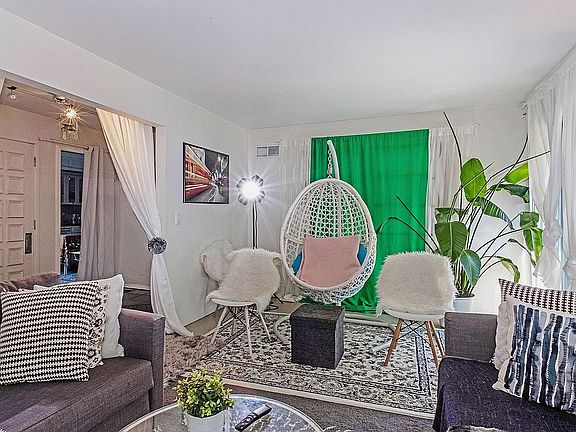 4th image of 3156 Lindenwood Dr #152