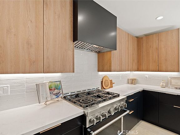 4th image of 5030 Rolling Meadows Rd
