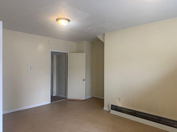 2nd image of 419 6th St