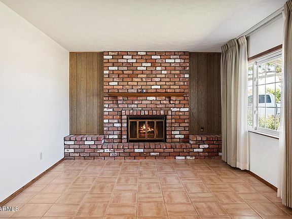 5th image of 2321 W CLAREMONT Street