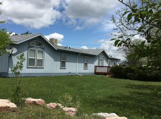 305 Ridge Ave, Glendo, WY 82213