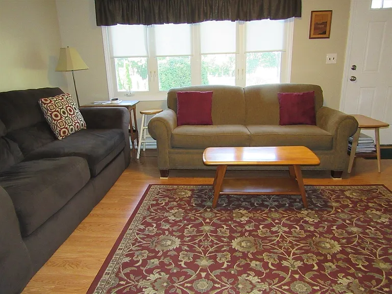 22 Birch St — Photo 11