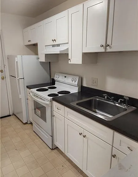 25 Brooks Ave #22 — Photo 2