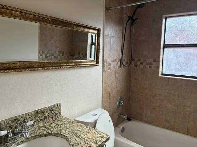 596 Swallow Ct — Photo 9