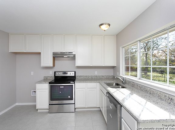2nd image of 5130 Crow Wing Dr