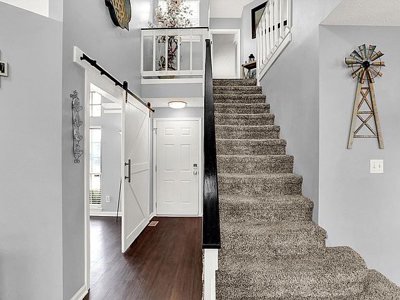 4th image of 9583 Bay Vista West Dr