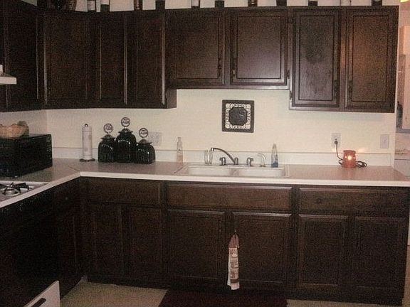3rd image of 1315 Lakeview Dr