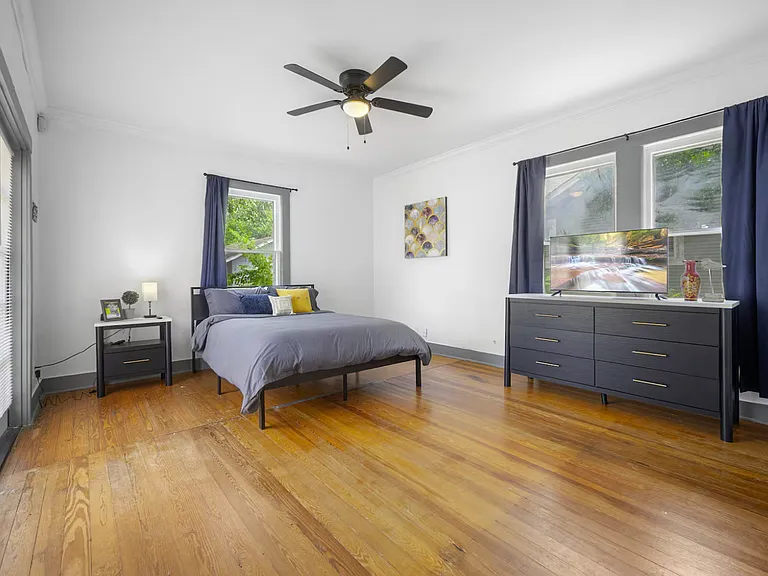 1131 McKinley Ave — Photo 18