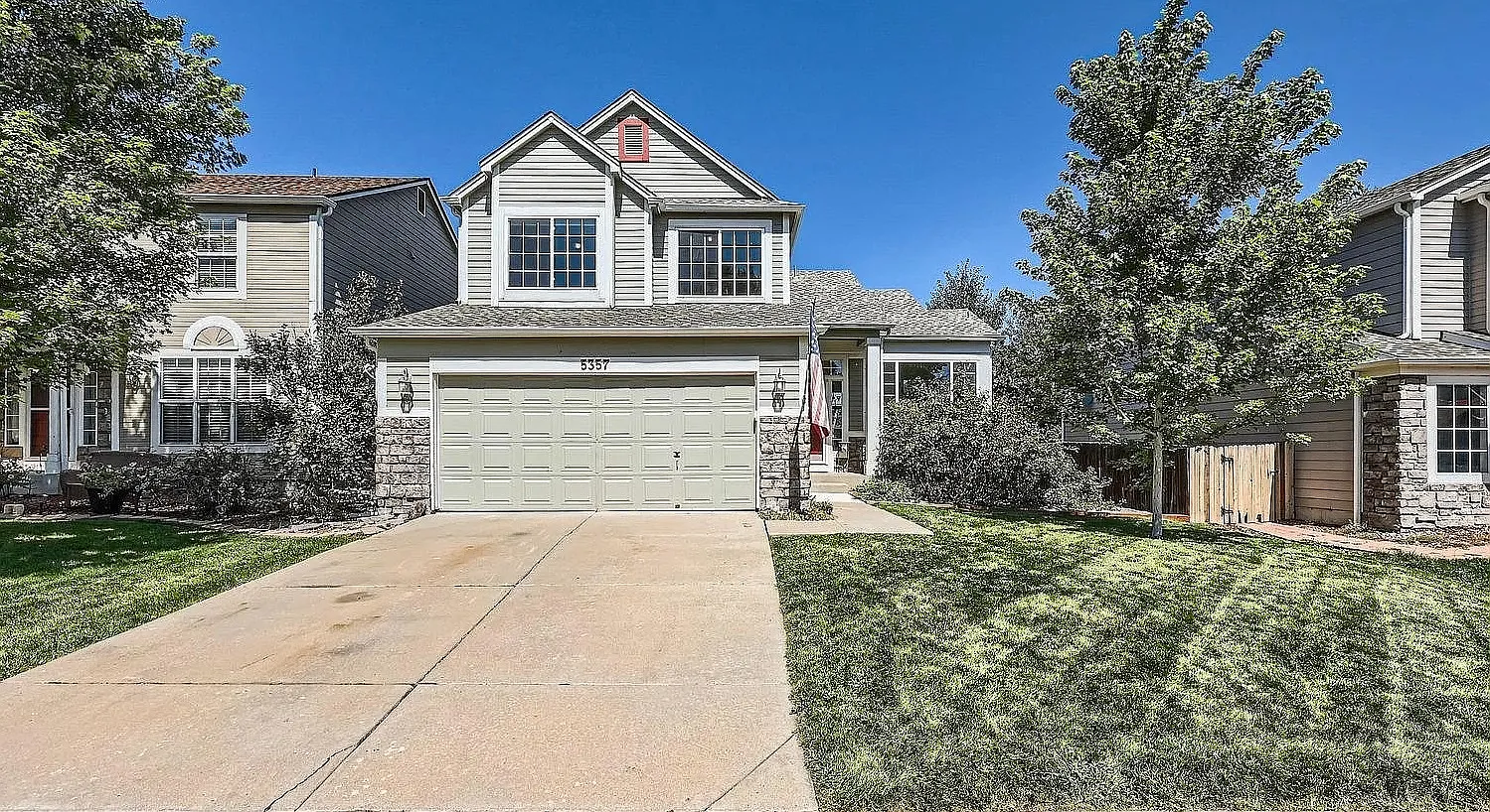 5357 East Hamilton Avenue - - — Photo 1