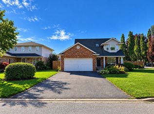3829 Northwood Dr, Niagara Falls, ON L2H2Y5