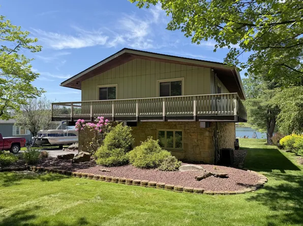 14043 Treasure Lake Rd, Du Bois, PA 15801