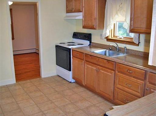 3rd image of 73 Sherrick Ave