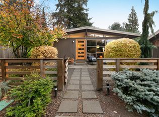 1750 SW Glenview Ave, Portland, OR 97225