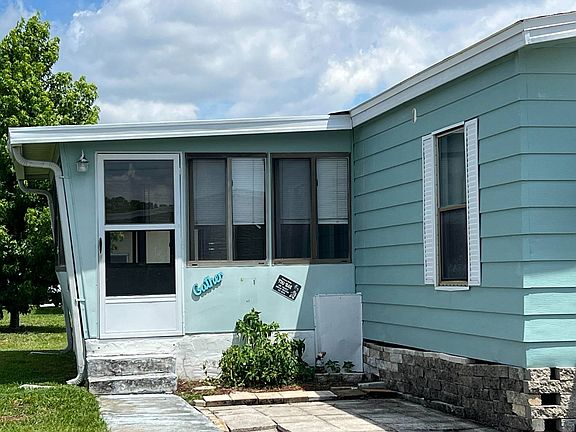 3rd image of 1000 Walker St Lot 107