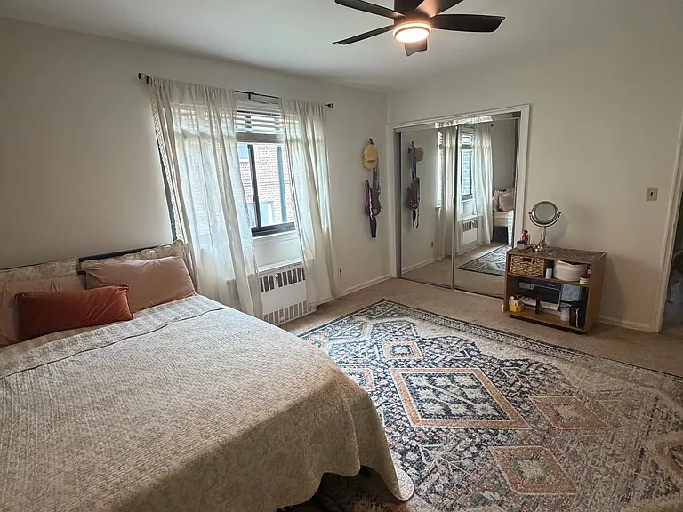 5 Lawrence Dr #C — Photo 10