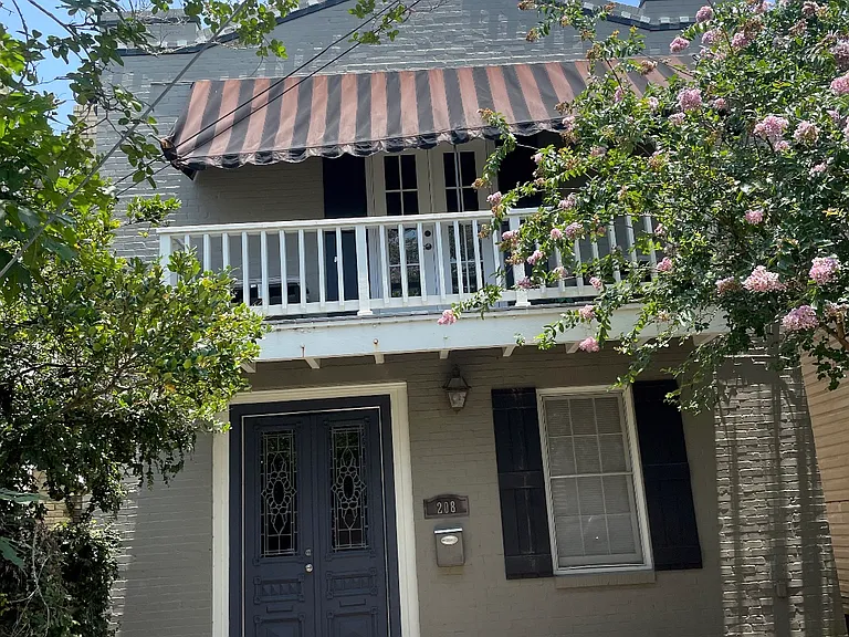 208 Rue Faubourg — Photo 1