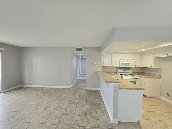 2nd image of 1309 W Mission Blvd #U-65