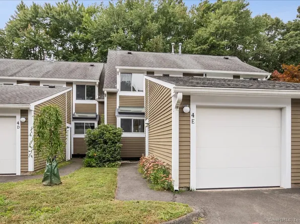 126 Hopmeadow Street APT 4E, Simsbury, CT 06089