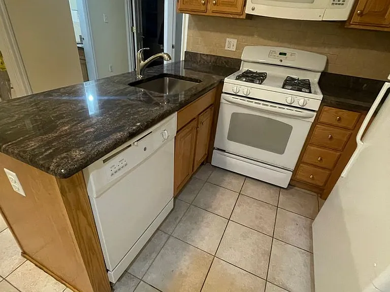 90 Westland Ave #21 — Photo 1