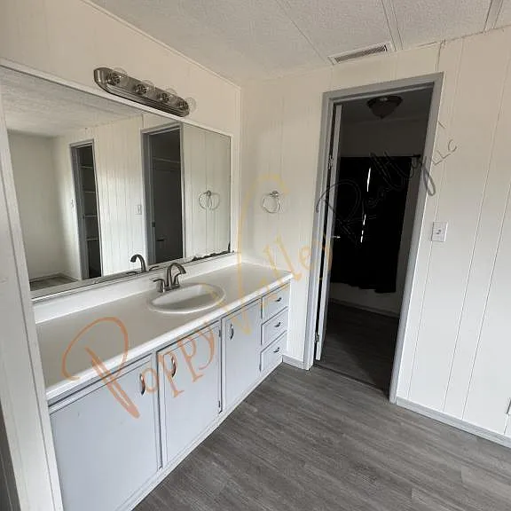 3234 Jagerson Ave — Photo 7